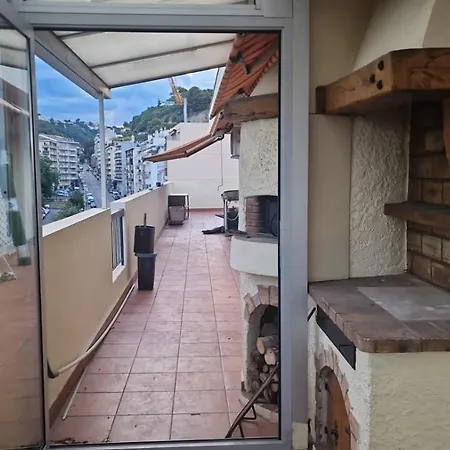 Panoramic Penthouse With Rooftop Jacuzzi Apartment Nizza