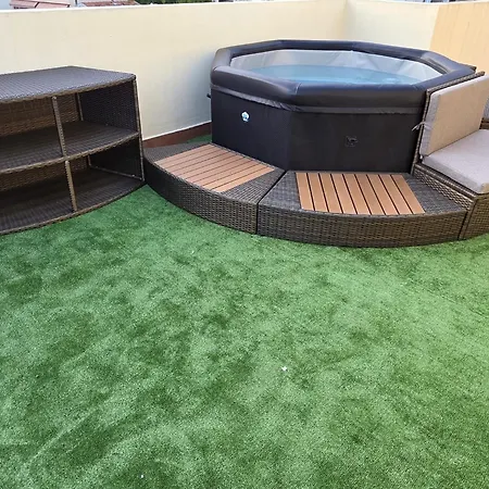 Panoramic Penthouse With Rooftop Jacuzzi 公寓 *