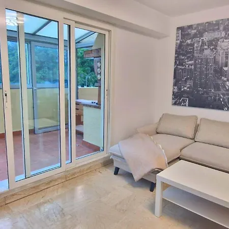 Apartamento Panoramic Penthouse With Rooftop Jacuzzi *